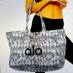 Aloe Yoga Shopper Tote Bag, gray, tie-dye- NWT